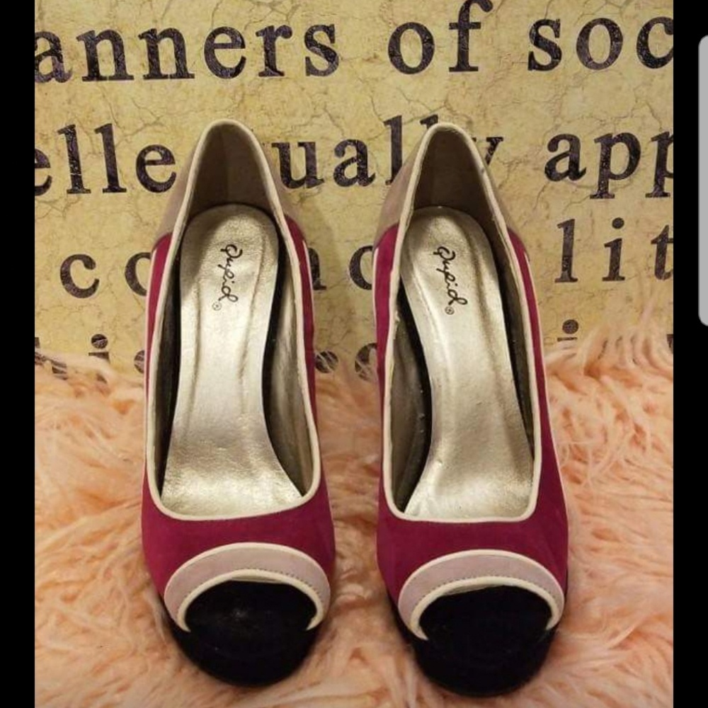 Peep Toe Pump